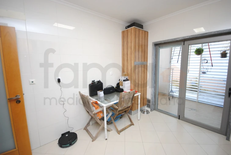 Apartamento T2 para Venda em Alcabideche Foto 13