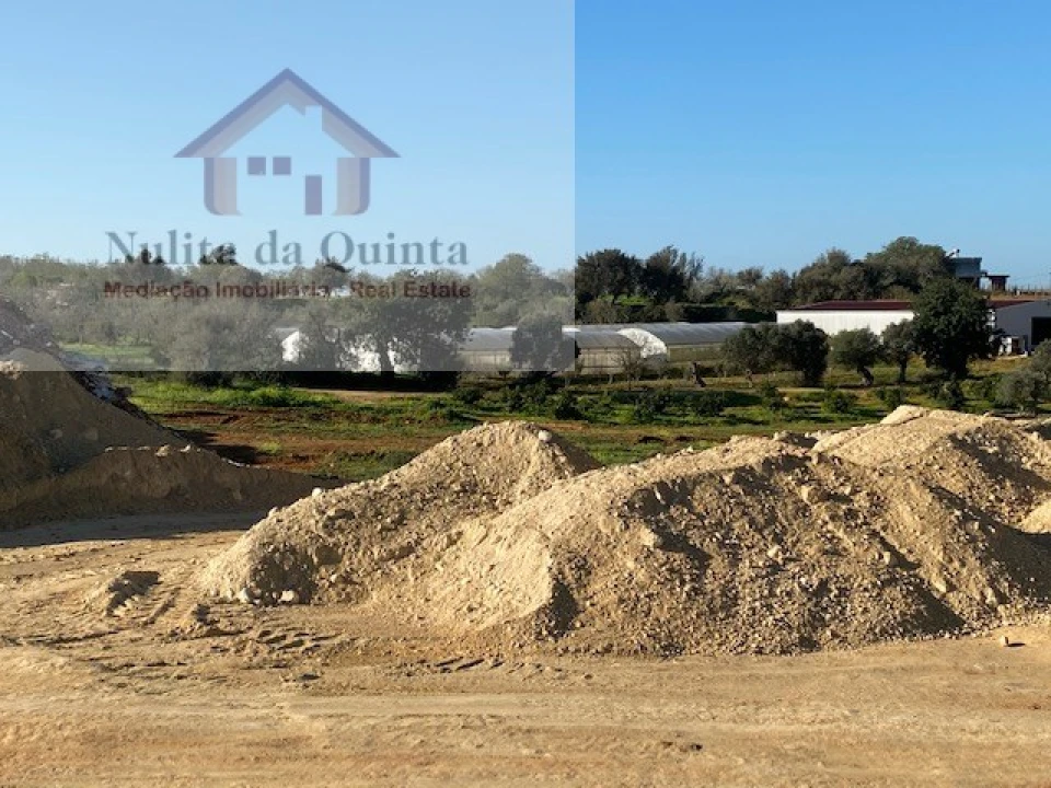 Negócio para Venda em Guia Foto 24