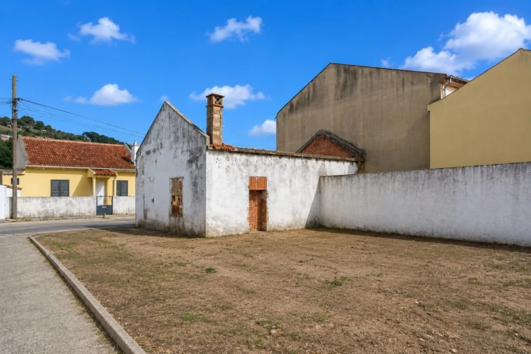 Moradia T2 para Venda em Ramada e Caneças Foto 5
