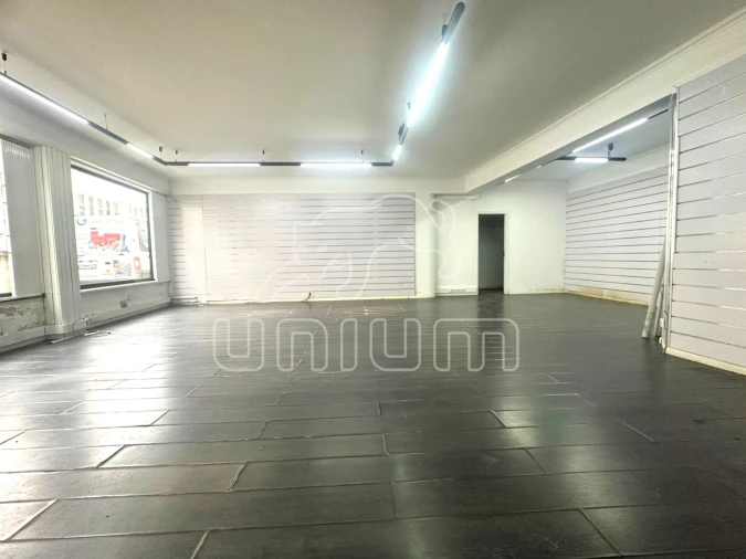 Loja para Arrendamento em Santa Maria Maior e Monserrate e Meadela Foto 4