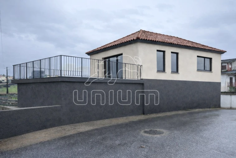 Moradia T3 para Venda em Fontão Foto 1