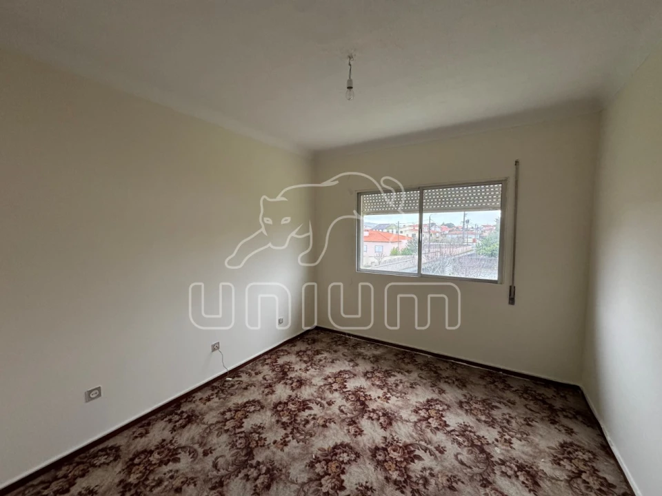 Apartamento T3 para Venda em Alvarães Foto 14