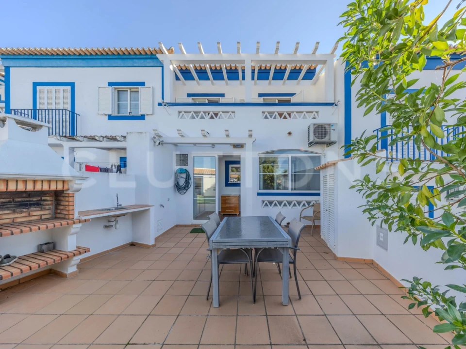 Moradia T3 para Venda em Ferragudo Foto 2