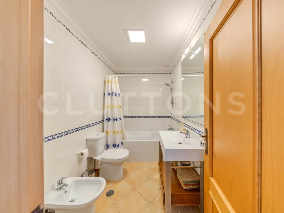 Moradia T3 para Venda em Ferragudo Foto 24