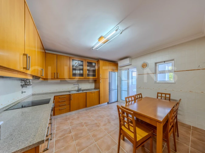 Moradia T3 para Venda em Ferragudo Foto 4