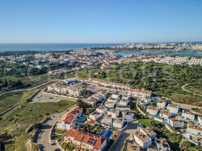 Moradia T3 para Venda em Ferragudo Foto 50