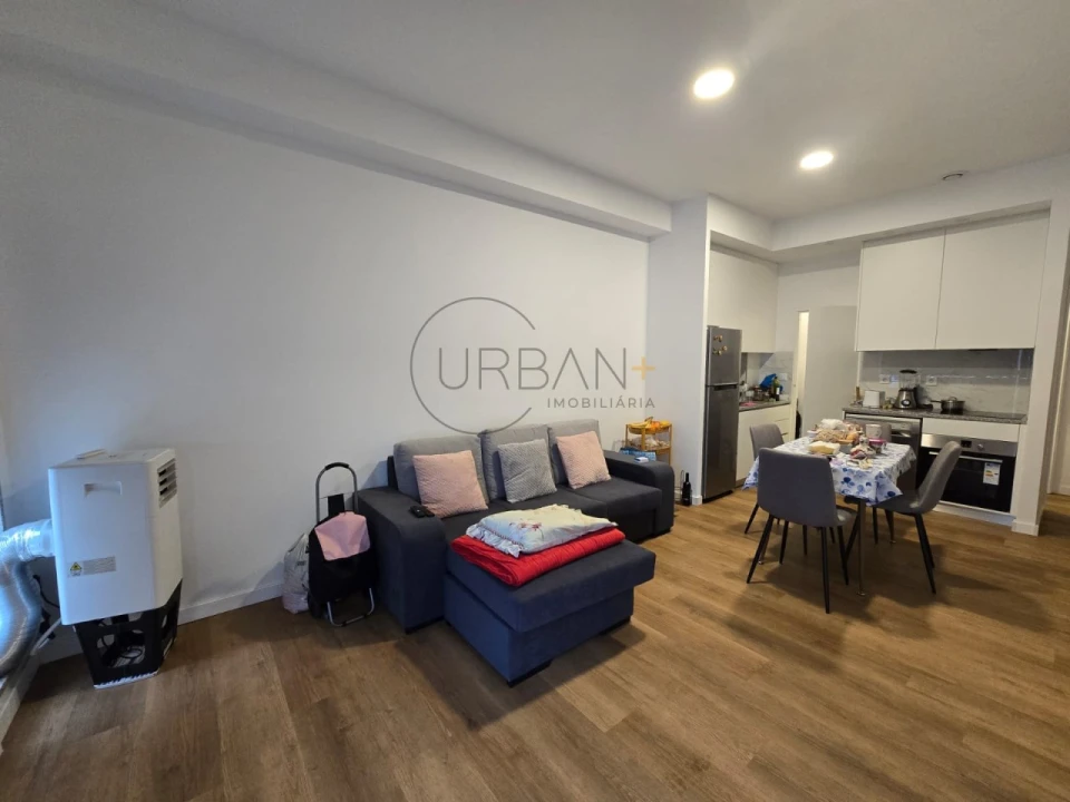 Apartamento T1 para Venda em Viseu Foto 3