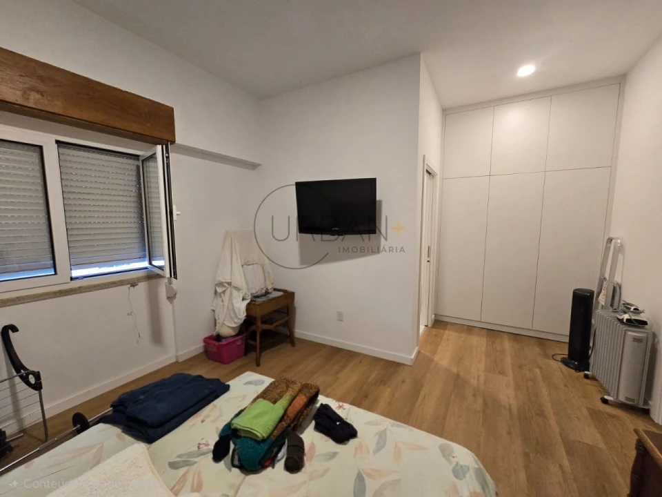 Apartamento T1 para Venda em Viseu Foto 5