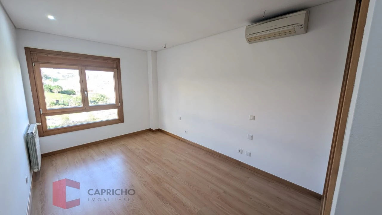 Apartamento T3 para Venda em Odivelas Foto 12