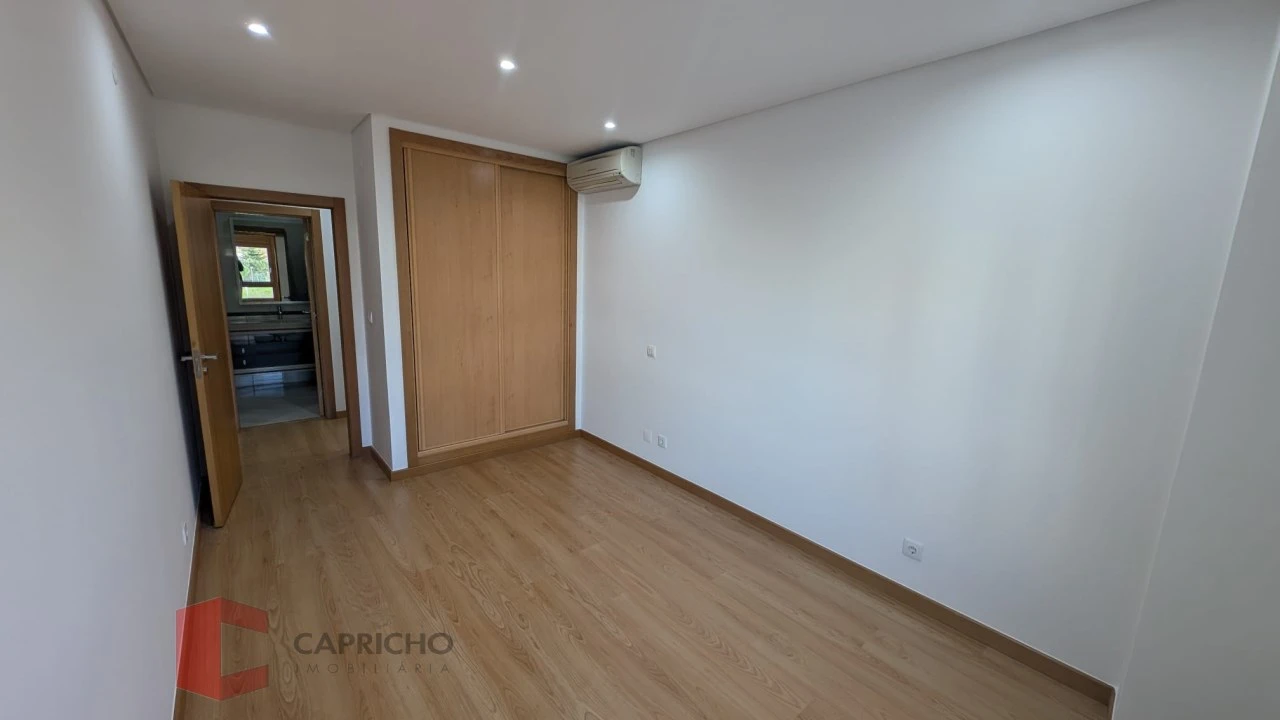 Apartamento T3 para Venda em Odivelas Foto 15