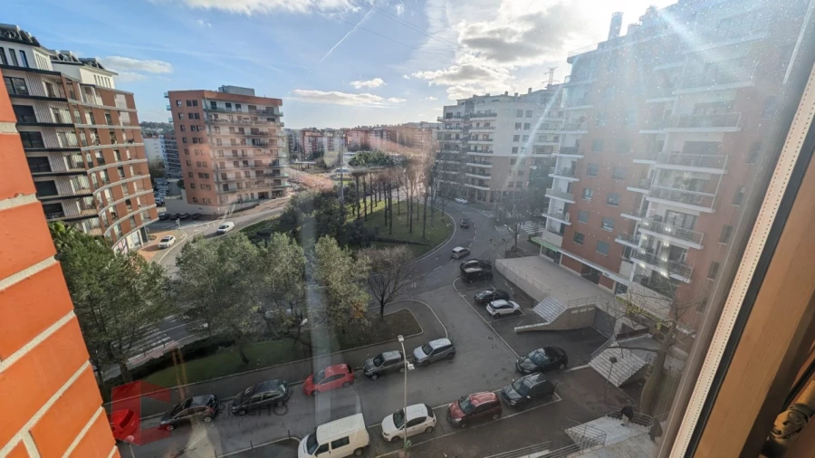 Apartamento T3 para Venda em Odivelas Foto 3