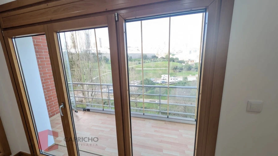 Apartamento T3 para Venda em Odivelas Foto 18