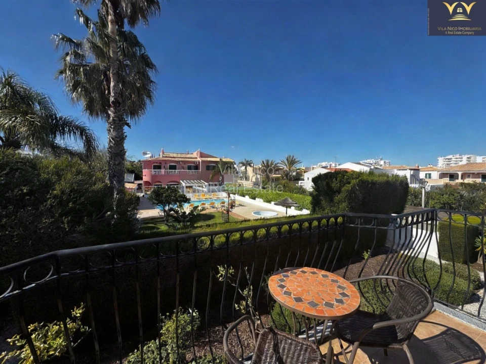 Moradia T25 para Venda em Lagos (São Sebastião e Santa Maria) Foto 7