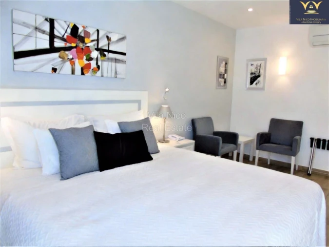 Moradia T25 para Venda em Lagos (São Sebastião e Santa Maria) Foto 25