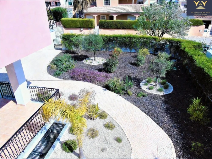 Moradia T25 para Venda em Lagos (São Sebastião e Santa Maria) Foto 26