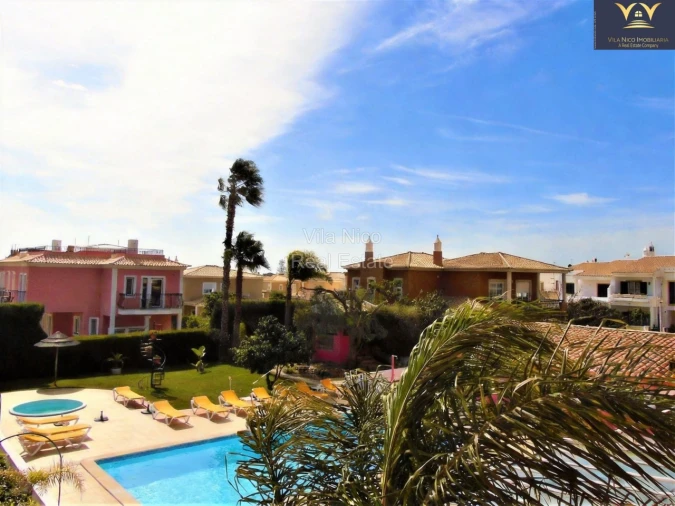 Moradia T25 para Venda em Lagos (São Sebastião e Santa Maria) Foto 36