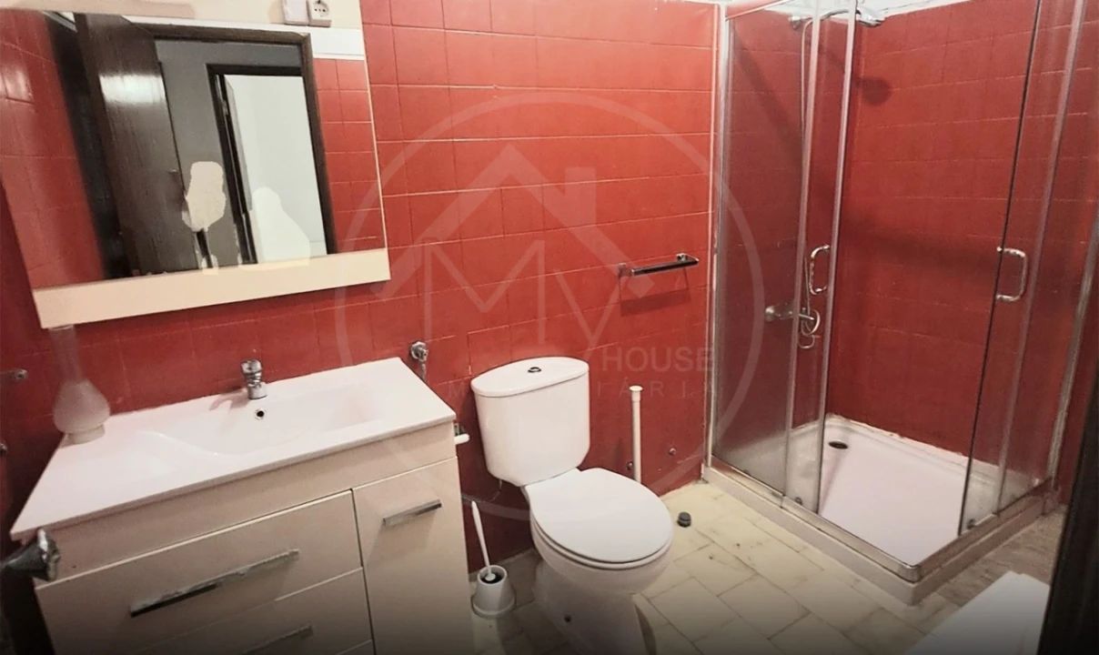 Moradia T3 para Venda em Santa Maria Maior Foto 3