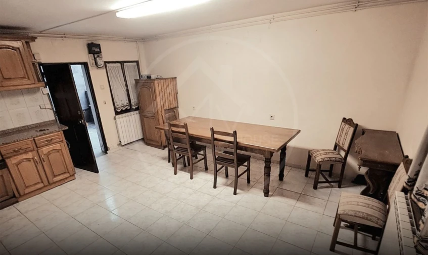 Moradia T3 para Venda em Santa Maria Maior Foto 2