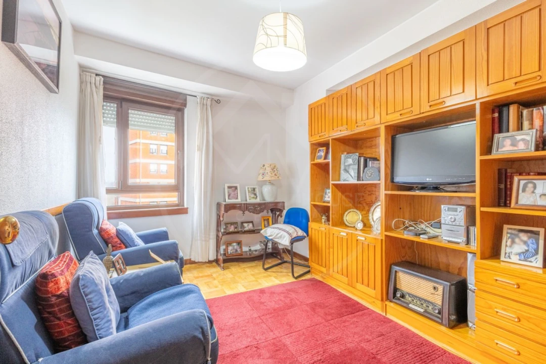 Apartamento T3 para Venda em Aldoar, Foz do Douro e Nevogilde Foto 3