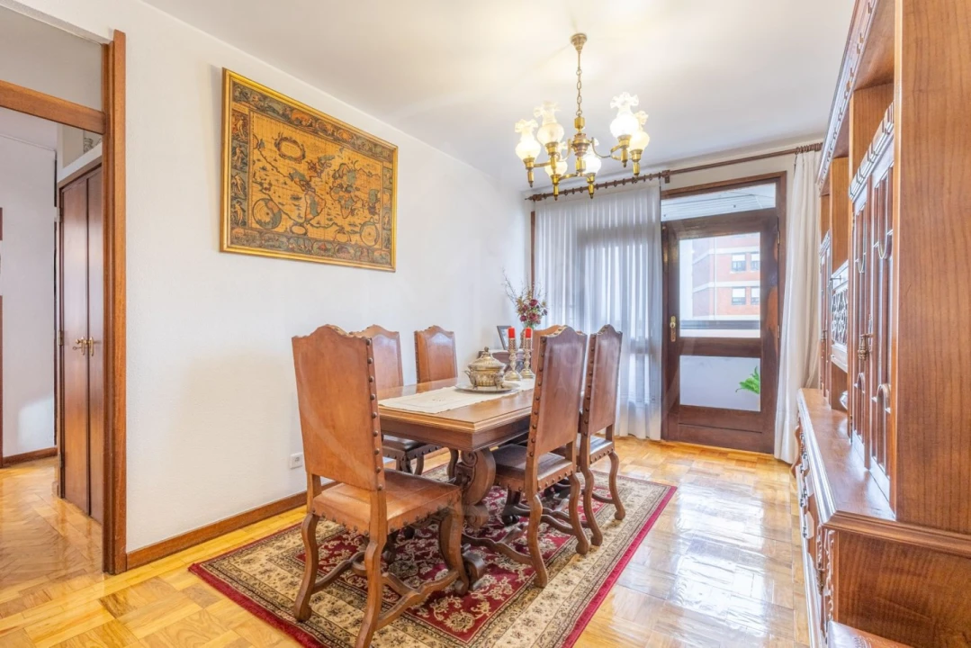 Apartamento T3 para Venda em Aldoar, Foz do Douro e Nevogilde Foto 6