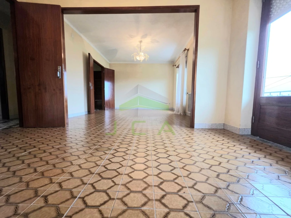 Moradia T3 para Venda em Santa Catarina da Serra e Chainça Foto 2