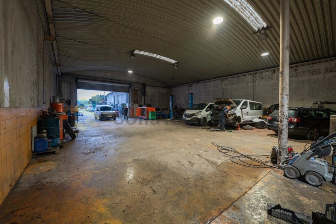 Armazém para Venda em Alpendorada, Várzea e Torrão Foto 21