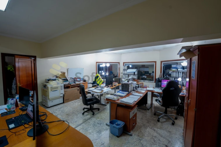 Armazém para Venda em Alpendorada, Várzea e Torrão Foto 8