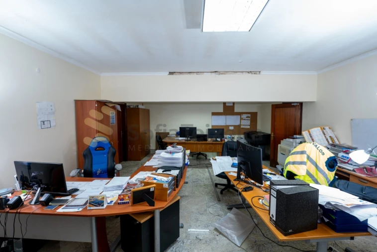 Armazém para Venda em Alpendorada, Várzea e Torrão Foto 10