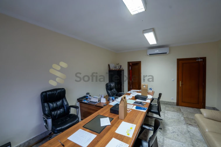 Armazém para Venda em Alpendorada, Várzea e Torrão Foto 11