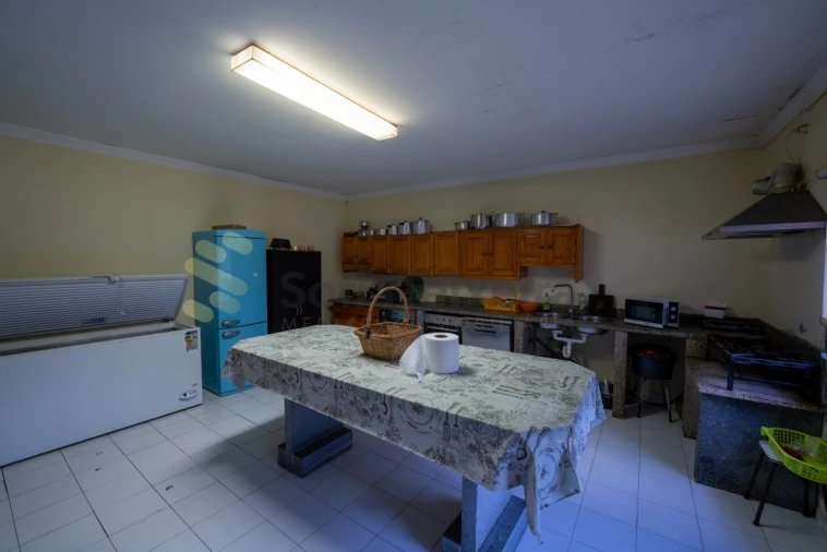 Armazém para Venda em Alpendorada, Várzea e Torrão Foto 14