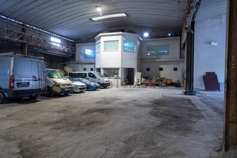 Armazém para Venda em Alpendorada, Várzea e Torrão Foto 18