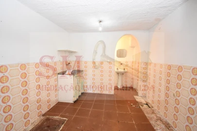 Garagem para Venda em Amora