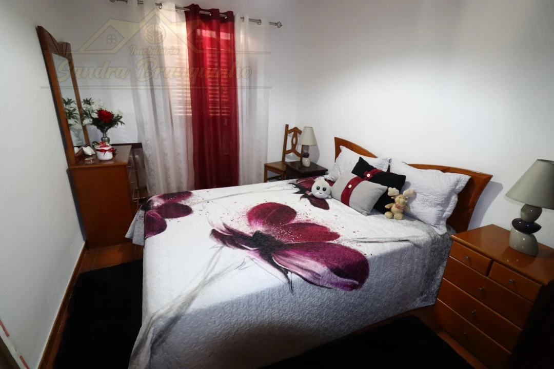 Moradia T3 para Venda em Carregado e Cadafais Foto 9