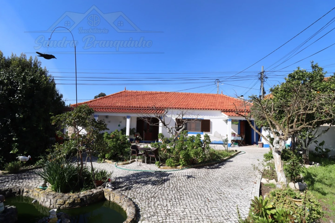 Moradia T3 para Venda em Carregado e Cadafais Foto 63