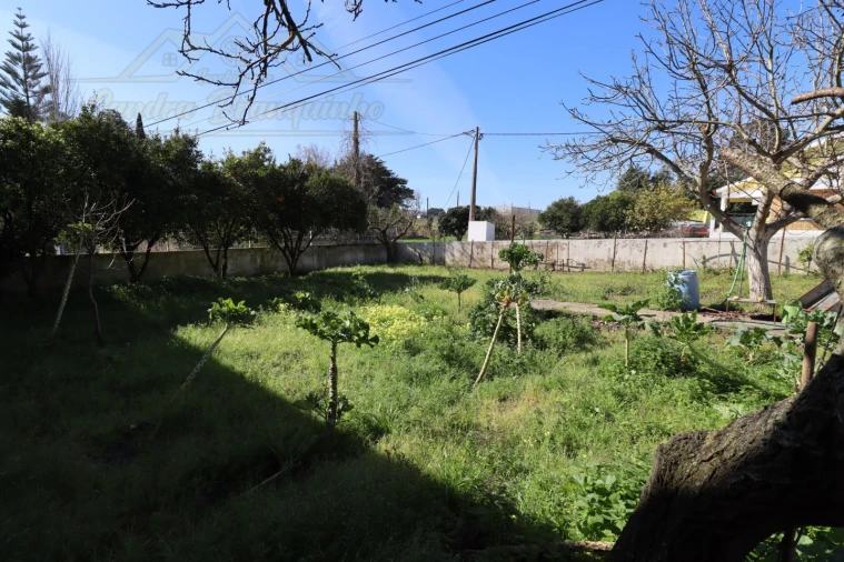 Moradia T3 para Venda em Carregado e Cadafais Foto 34