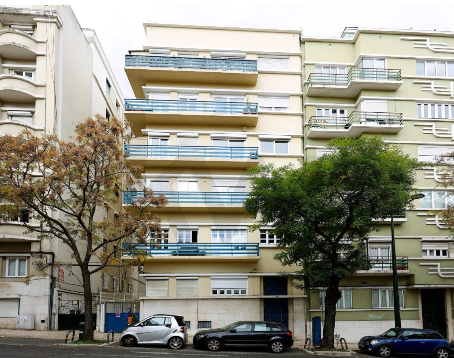 Apartamento T4 para Venda em Campo de Ourique Foto 1