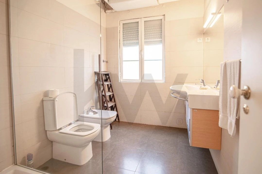 Apartamento T4 para Venda em Campo de Ourique Foto 13