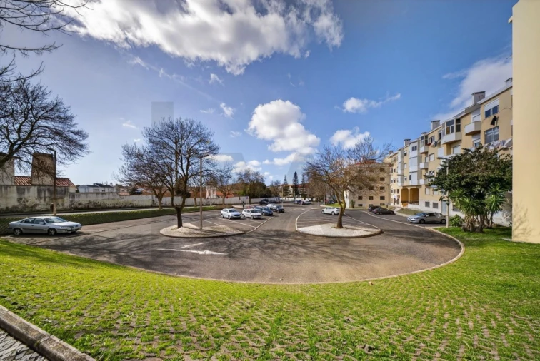 Apartamento T3 para Venda em Oeiras e São Julião da Barra, Paço de Arcos e Caxias Foto 32