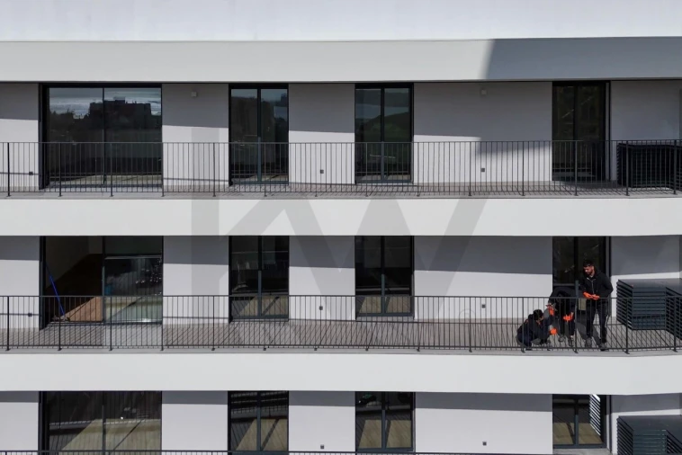 Apartamento T3 para Venda em Algés, Linda-A-Velha e Cruz Quebrada-Dafundo Foto 4