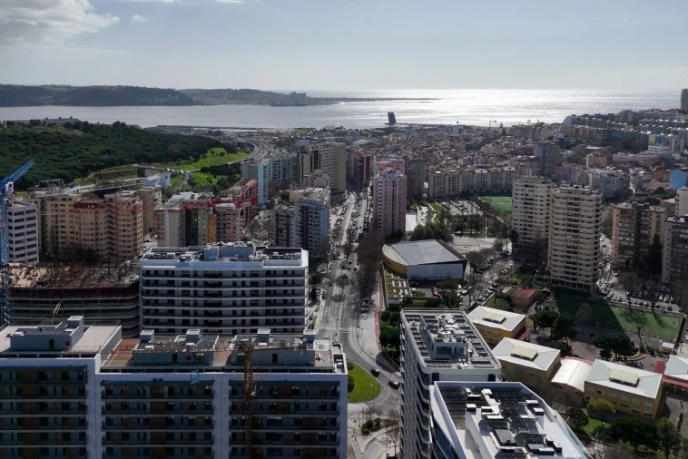Apartamento T3 para Venda em Algés, Linda-A-Velha e Cruz Quebrada-Dafundo Foto 5