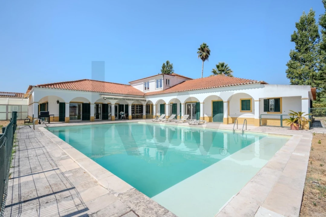 Moradia T9 para Venda em Salvaterra de Magos e Foros de Salvaterra Foto 1