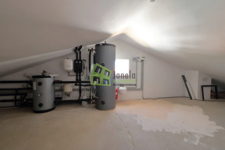 Moradia T4 para Venda em Quinta do Anjo Foto 26