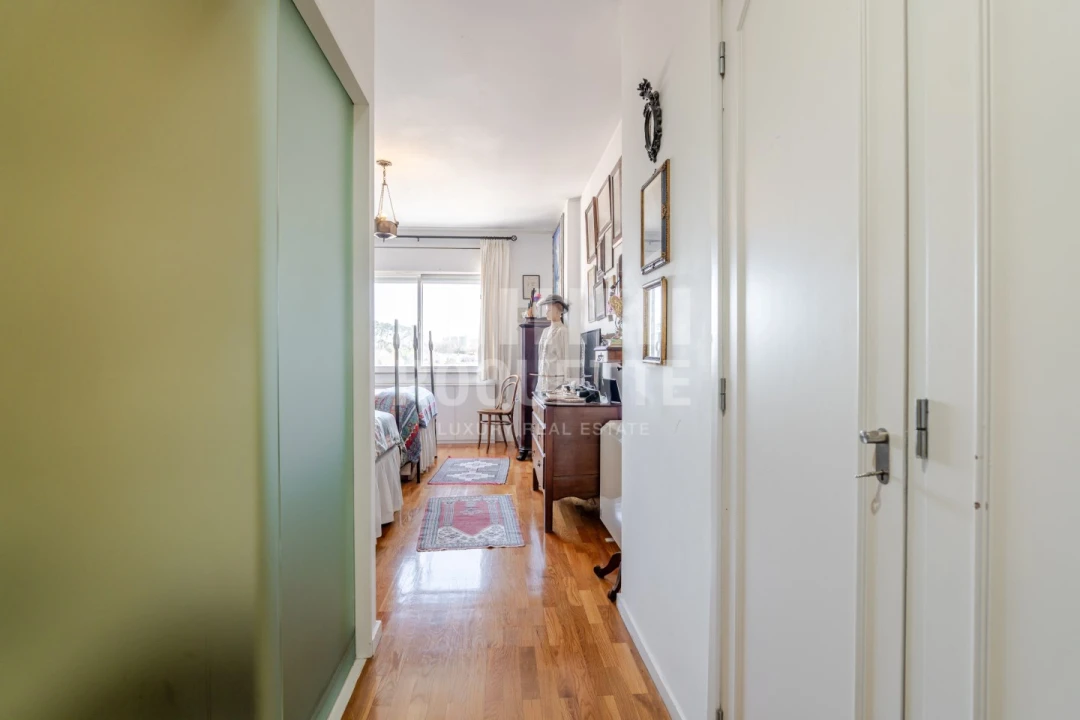 Apartamento T4 para Venda em Aldoar, Foz do Douro e Nevogilde Foto 17