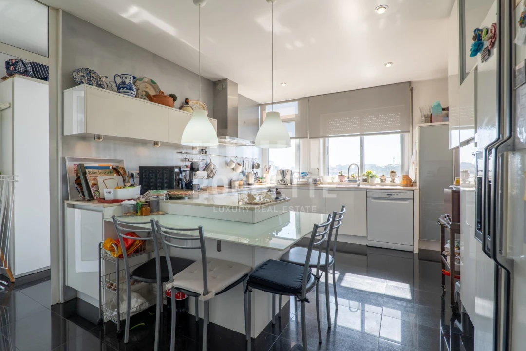 Apartamento T4 para Venda em Aldoar, Foz do Douro e Nevogilde Foto 42