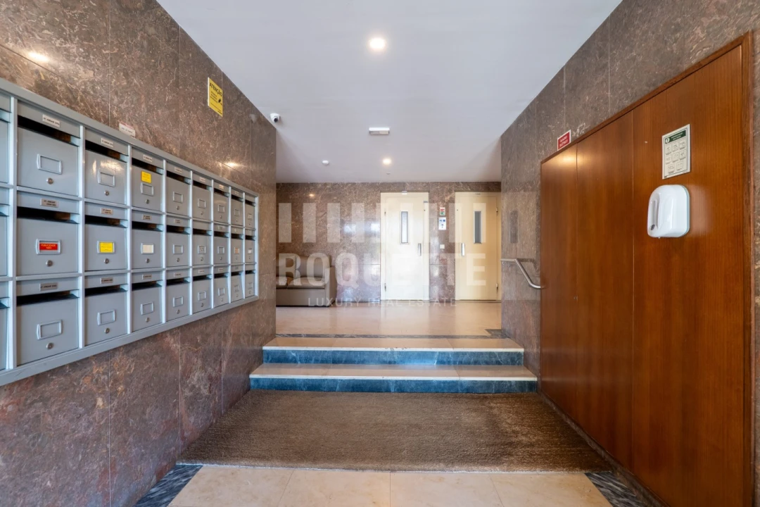 Apartamento T4 para Venda em Aldoar, Foz do Douro e Nevogilde Foto 46