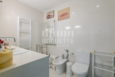 Apartamento T4 para Venda em Aldoar, Foz do Douro e Nevogilde