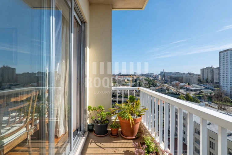 Apartamento T4 para Venda em Aldoar, Foz do Douro e Nevogilde Foto 2