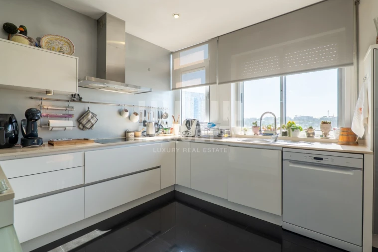 Apartamento T4 para Venda em Aldoar, Foz do Douro e Nevogilde Foto 43