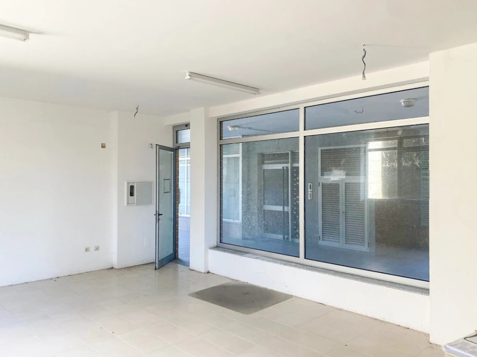 Loja para Arrendamento em Vieira do Minho Foto 5