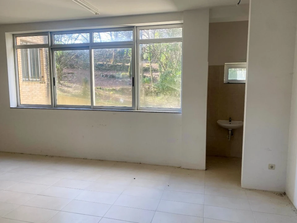 Loja para Arrendamento em Vieira do Minho Foto 6